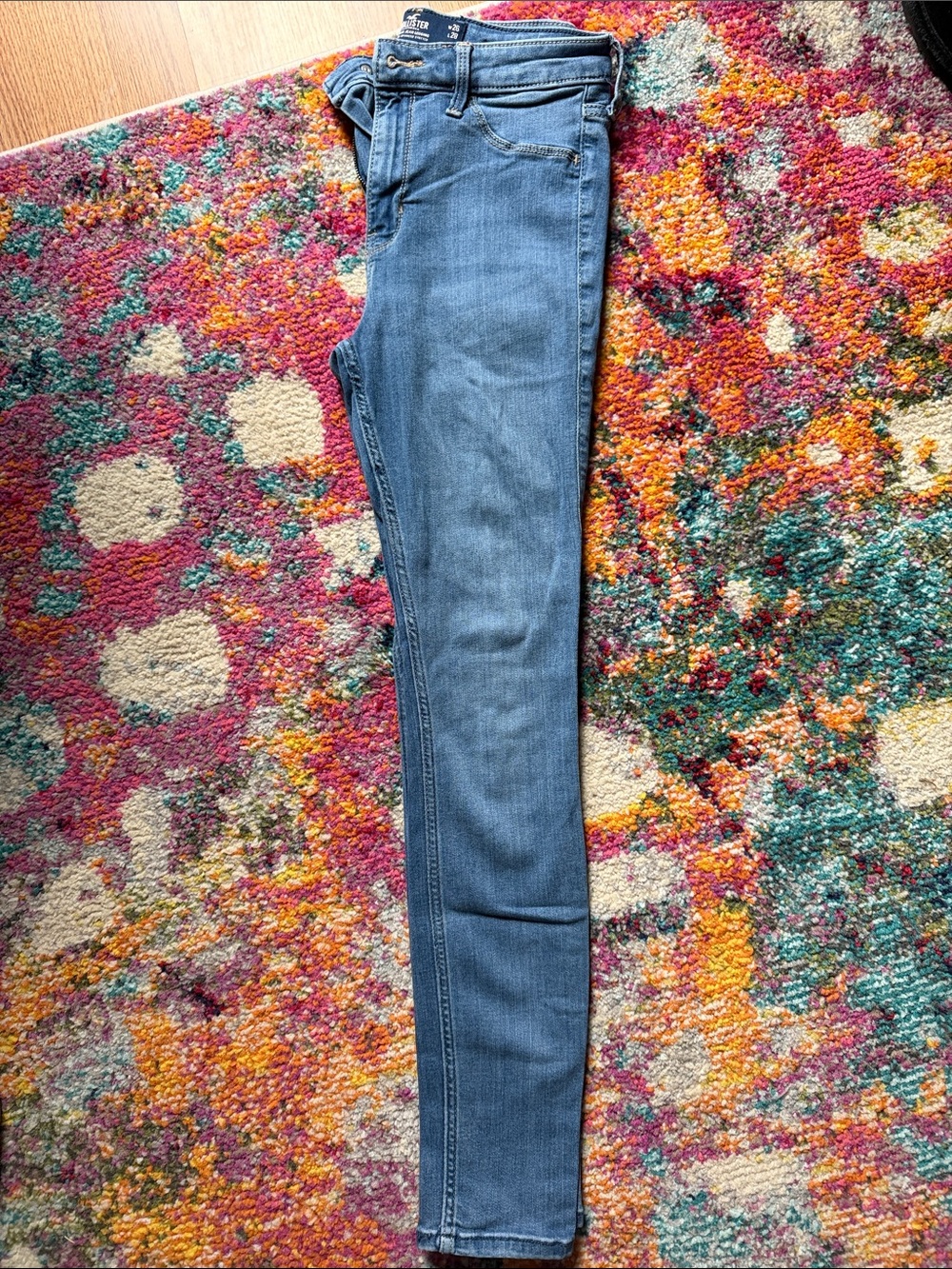 Hollister Women's Medium Blue Skinny Jeans